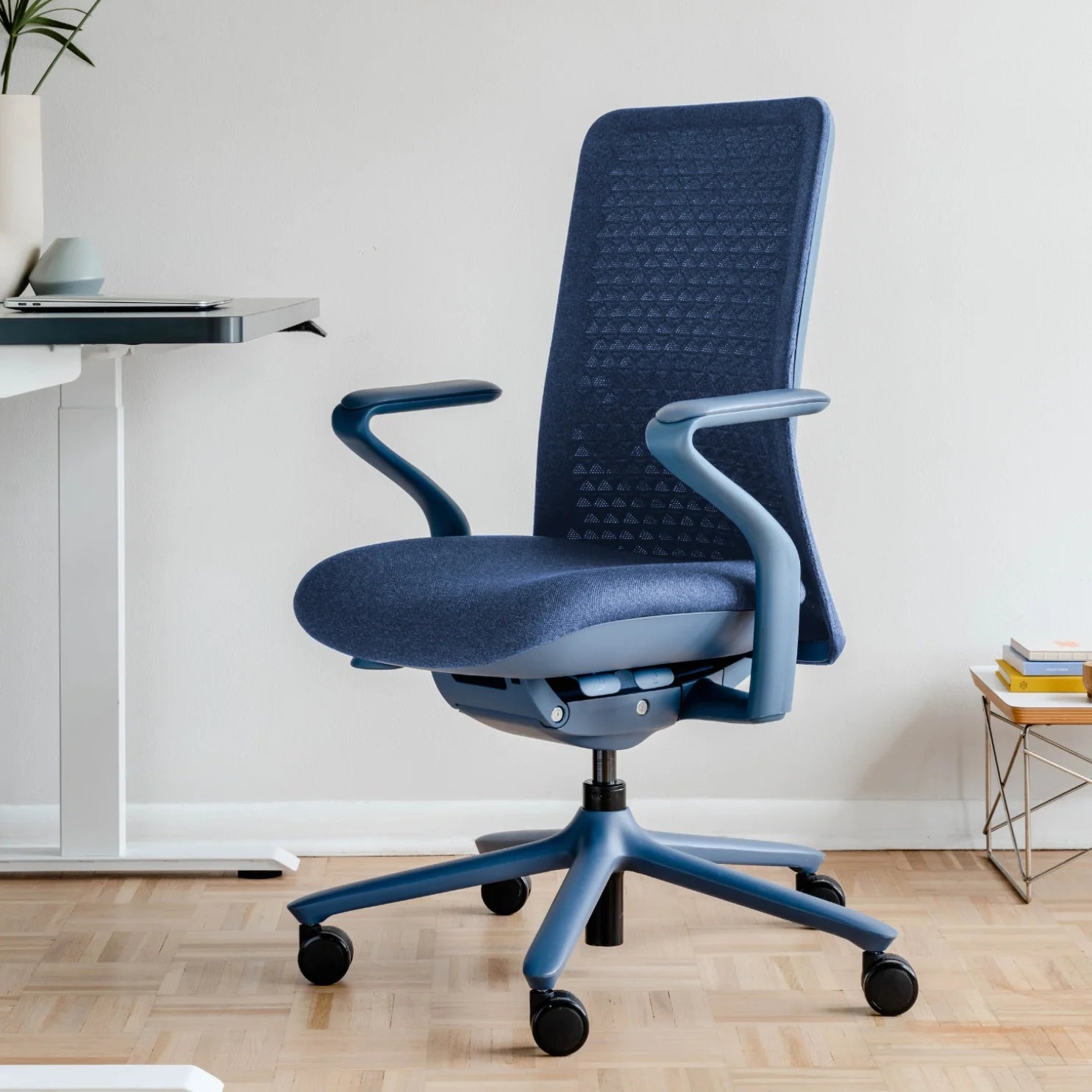 Model 92 Ergonomic Office Chair | Ocean
