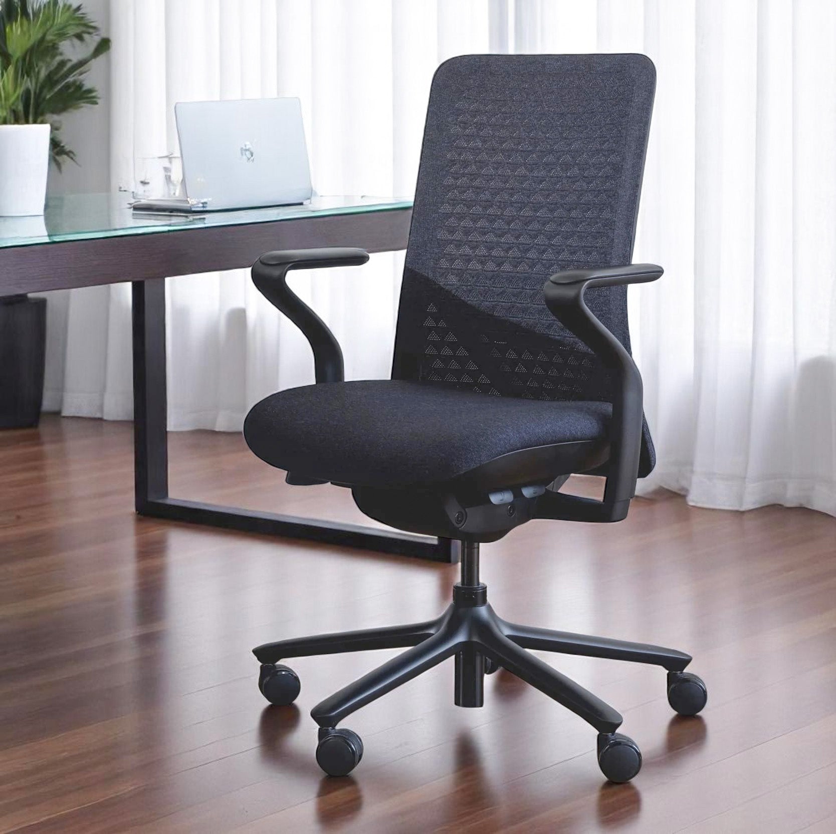 Model 92 Ergonomic Office Chair - Onyx Color