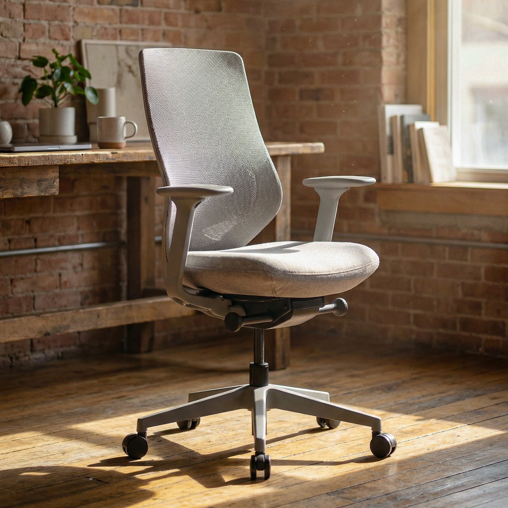 Model 15  Ergonomic Office Chair | Black