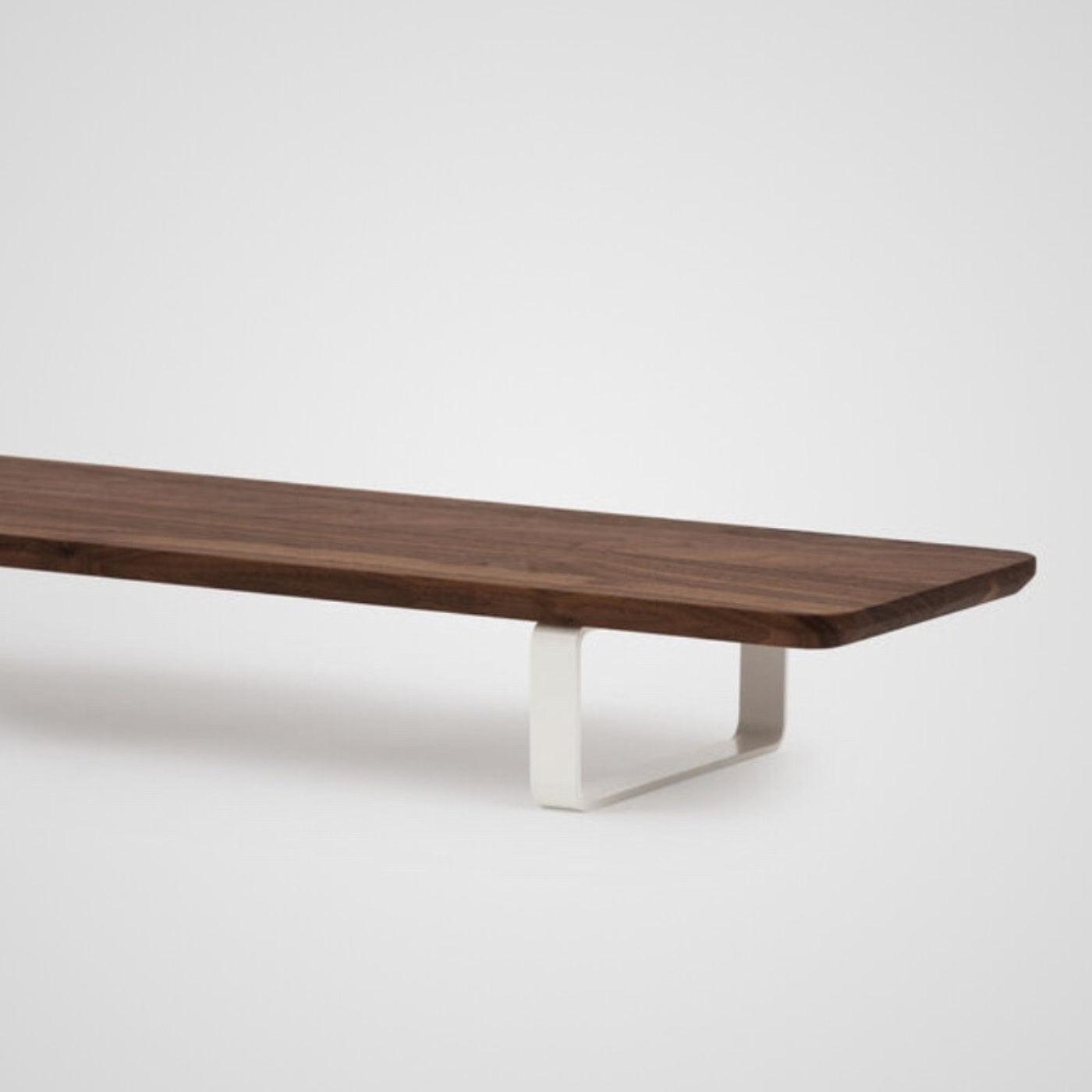 Modern office desk with walnut wood top and white metal legs, Pelicanwork standing desk