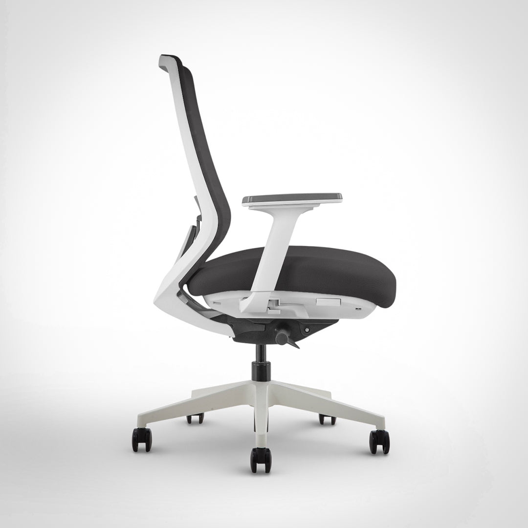 Model 11 Ergonomic Office Chair | Contrast | Nylon Base